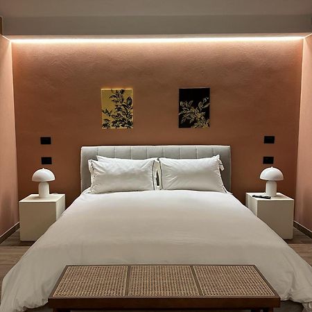 Raha Suites Сиракуза Екстериор снимка