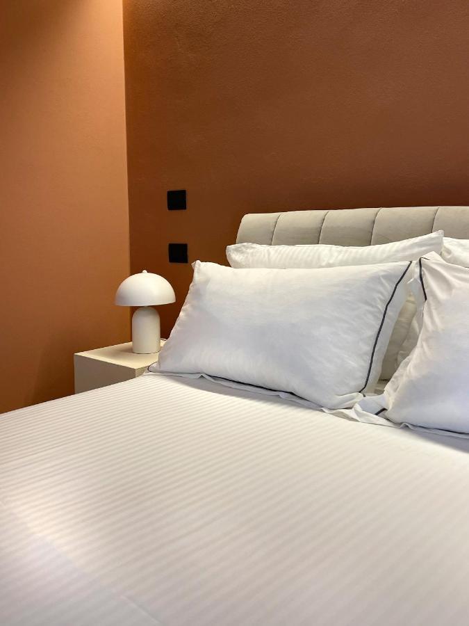 Raha Suites Сиракуза Екстериор снимка
