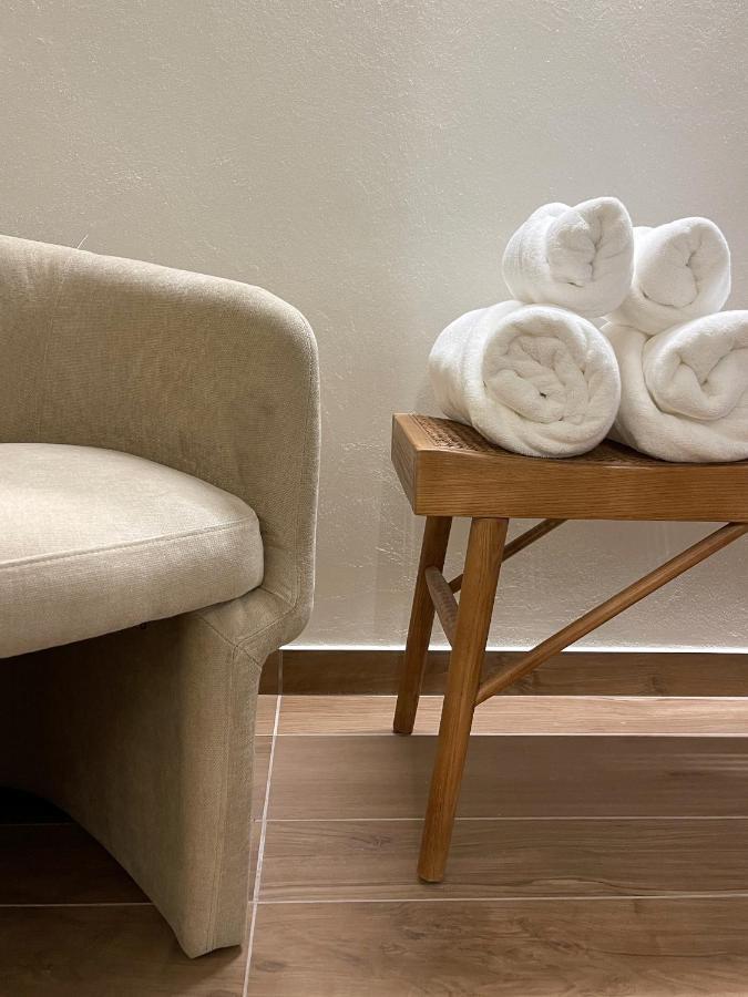 Raha Suites Сиракуза Екстериор снимка