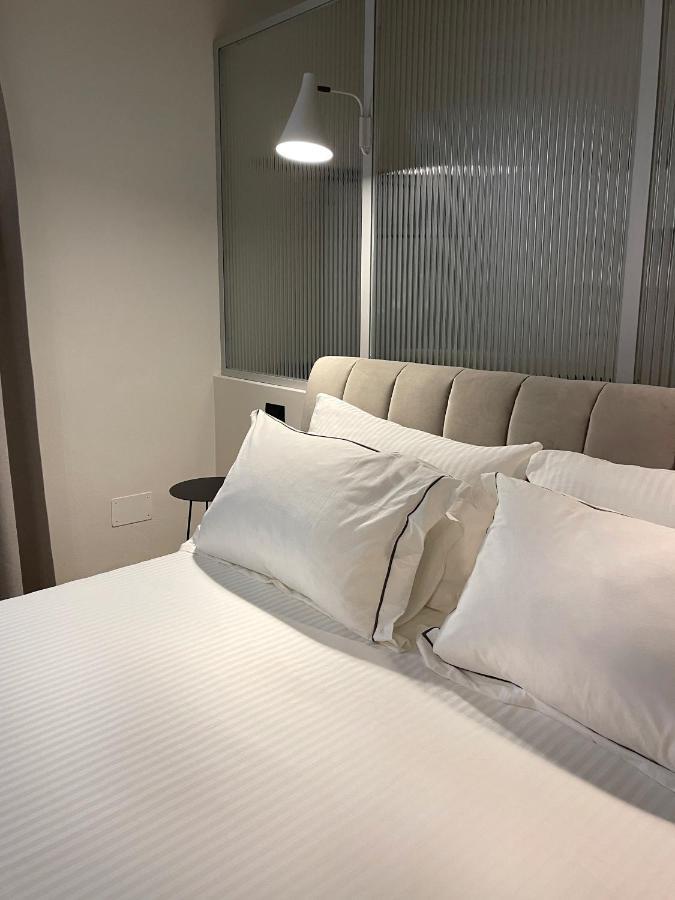Raha Suites Сиракуза Екстериор снимка