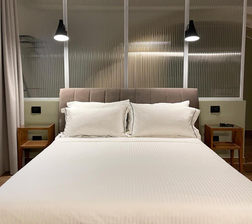 Raha Suites Сиракуза Екстериор снимка
