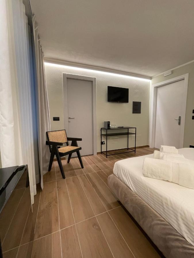 Raha Suites Сиракуза Екстериор снимка