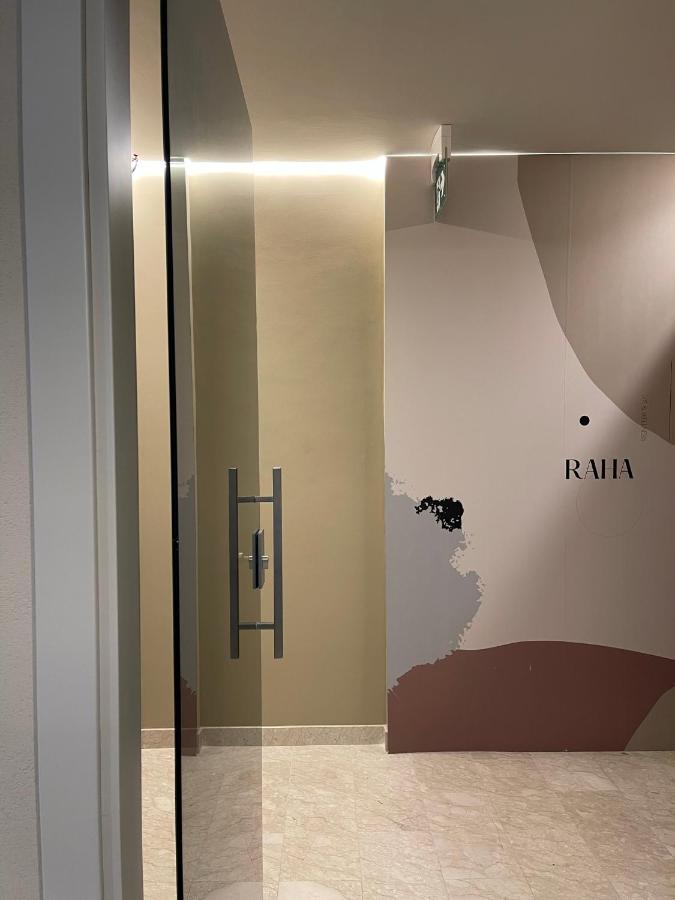 Raha Suites Сиракуза Екстериор снимка