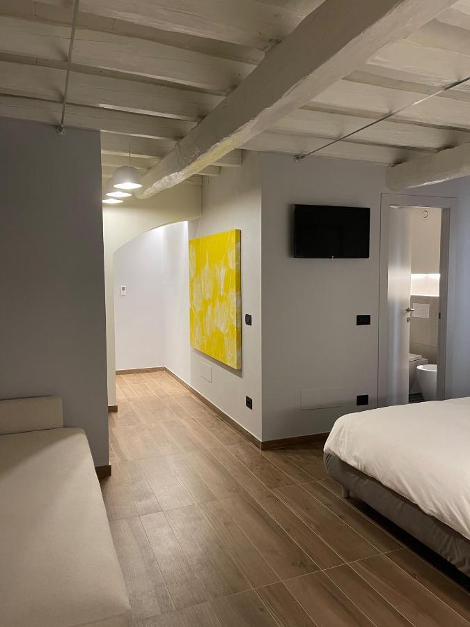 Raha Suites Сиракуза Екстериор снимка
