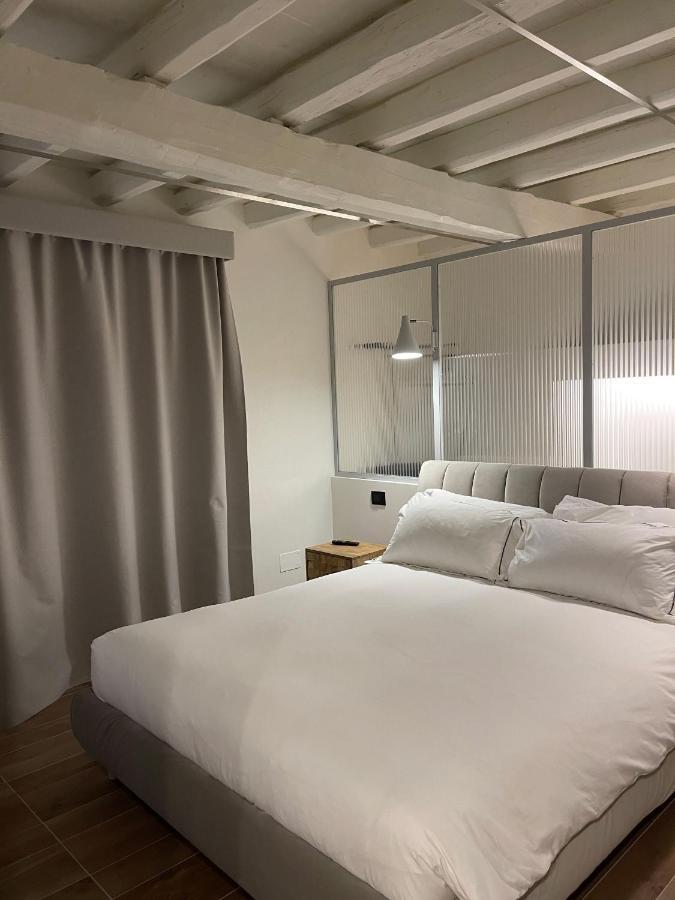 Raha Suites Сиракуза Екстериор снимка