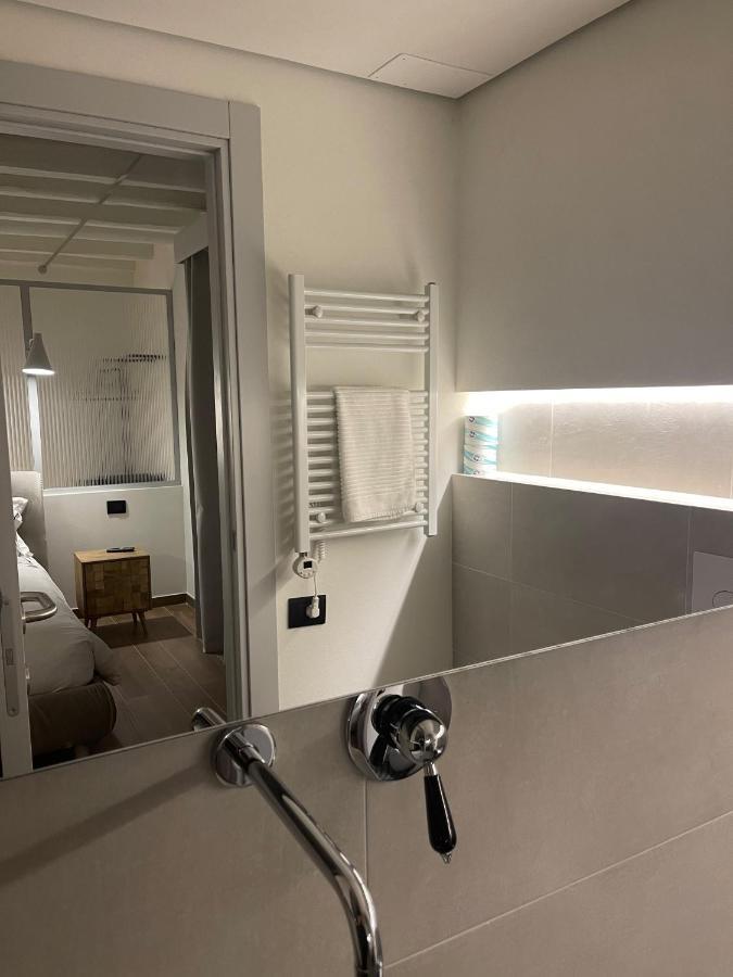 Raha Suites Сиракуза Екстериор снимка