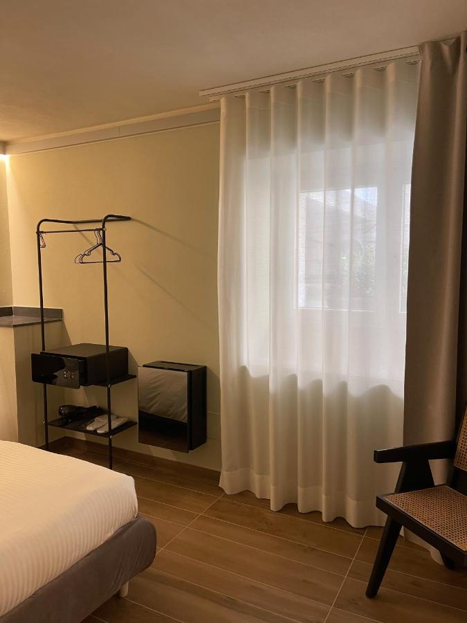 Raha Suites Сиракуза Екстериор снимка