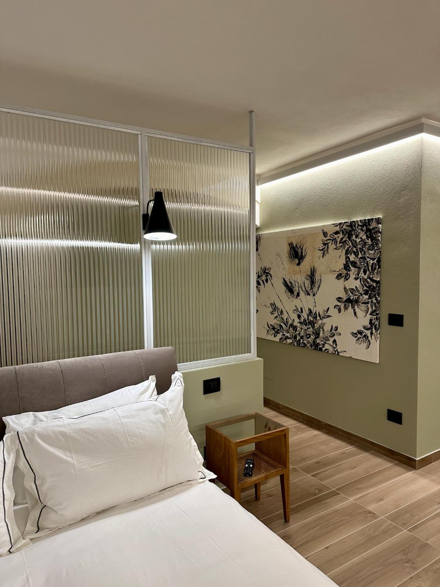 Raha Suites Сиракуза Екстериор снимка